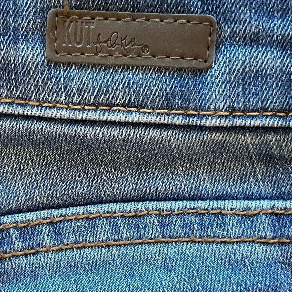 Kut from the Kloth Connie ankle skinny distressed jean size 4